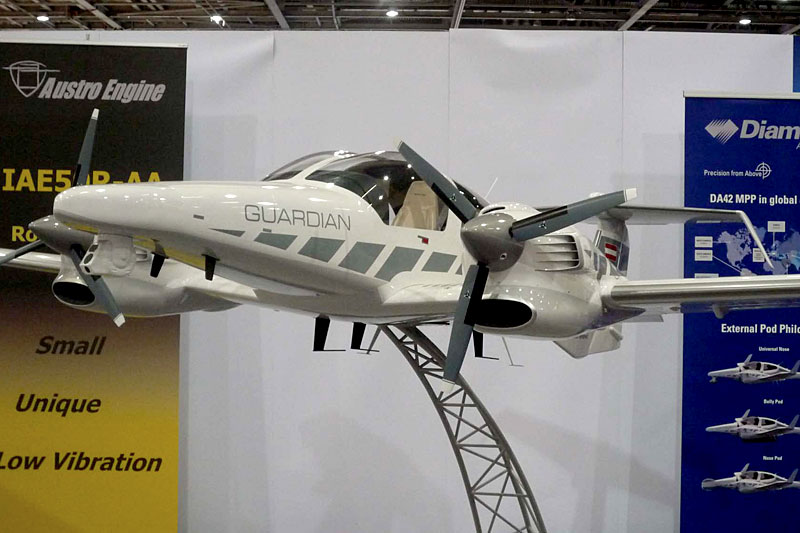 Патрульный самолет Diamond DA42 MPP Патрульный самолет Diamond DA42 MPP
